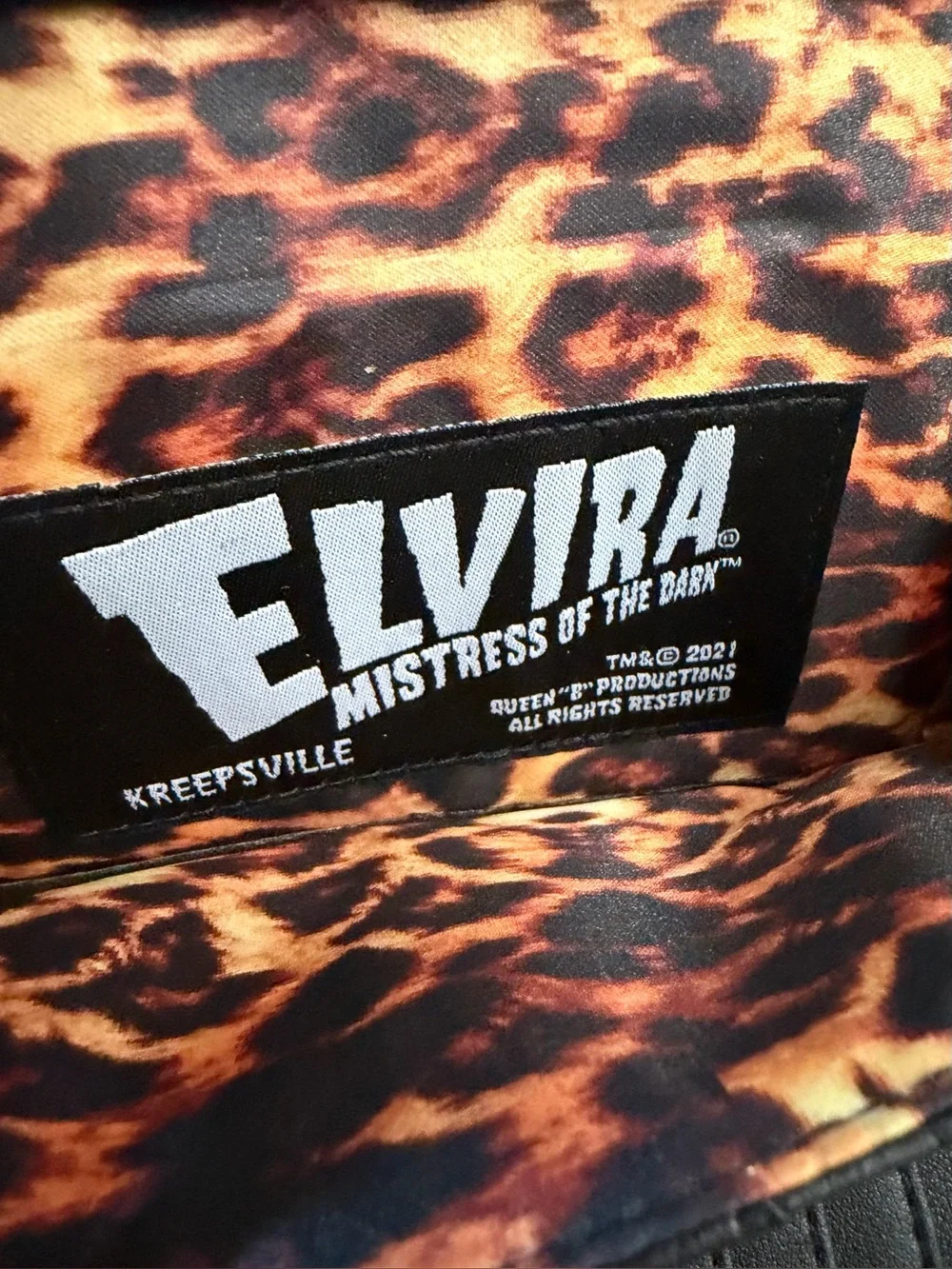 Kreepsville 666 Elvira Mistress of the Dark Spider Web Wallet w/ Spider Charm EU
